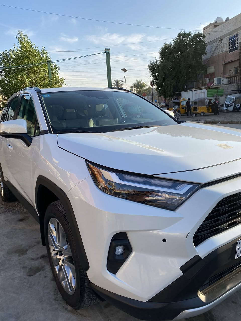 للجناية وليدورون نضيف تيوتا راف فور موديل 2024 محرك 2500 بانزين فقط وارد امريكي  ماشية 8000 ميل فقط 🔥دخول جديد رقم وهزة كاملة 
لسونار مرفق بصور هم كلة بارد مابيهة طخة حار ولا اي تبديل 
بدون ايرباك بدون قطرة لحيم بدون قطرة صبغ بس بارد بدون اي تبديل  راديترات بلادية غار تبريد لبلادي حادث لسيارة موضح بصور وصور لمزاد هم مرفقة وية لصور
ويل كروم كبير 19🔥يختلف عن لفئات لموجودة اكثرهة18 
بصمة تشغيل رادار امامي توقف ذاتي ✅رادارات جانبية
✅اوتو هولد✅كشنات جلد✅اشاير بل مري
✅كرسي السائق كهربائي✅كرسي خزن ميموري✅تدفئة مقاعد امامية✅رادار مسار✅فحص ظغط الاطارات✅تدفئة ستيرن✅صندوق كهربائ✅قطعتين تبريد✅منافذ شحن ✅النقط العمياء✅اكزوز مثبت سرعة✅تحديد مسار✅هاند بريدك دكمة✅فتحة سقف طكتين✅تلث وضعيات قيادة 
وبعد مواصفاتهة لمعروفة
تبريد لشركة بعدة نفسة راديترات نفسهة  ممبدل ايشي بيهة بس لدعامية لامامية مبدلة اصلية نفس اللون 
ولماصدات نفسهم لاصليات مصلحات ولباقي لبارد مبين بل صور

رقم لسيارة بغداد باسمي تحويل ثاني يوم هزة جديدة 
سعر لسيارة 277 
مكاني بغداد شارع الصحة
كلشي موجود بل سوك وكلشي بسعرة وكلشي ومواصفاتة سيارة حتة مماشية بنسبة لموديلهة لميعجبة يتخطة المنشور ونشاءلله تلكة لسيارة لتناسبك تحياتي للجميع❤️

للاستفسار ***********
