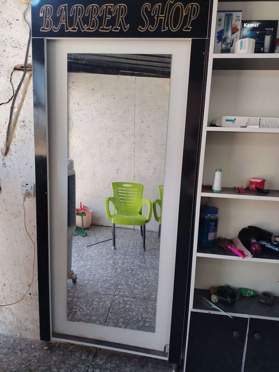 قراض حلاقه البيع ستعمال شهر وحد بعدهن جدد البيع ***********
***********
