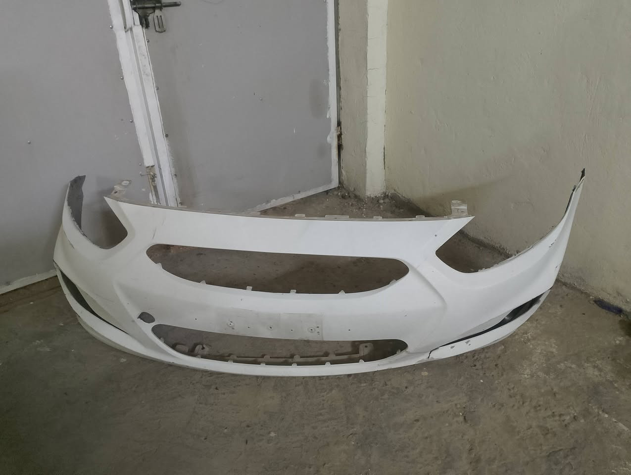 السلام عليكم 
عندي دعاميه اكسنت اللي يريدها خلي ياخذها بدون مقابل 
مكاني بحي الجهاد 
بيها شخوط بسيطة 
*********** بي واتساب
