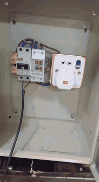 بورد شحن السيارات الكهربائية سعر البورد مع التوصيل 55 الف داخل بغداد للاتصال والطلب *********** أو *********** يوجد واتساب
