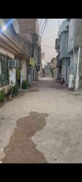 مشتمل للبيع مساحة 53متر طابو سند 25قرار محكمة خدمات ماء مجاري كهرباء مولد يبعد عن الأمام الحسين 2كيلو طريق حلة كربلاء قريب جداً على طريق الزوار يصلح حسينية او دار طابقين يحتوي الطابق الاول على استقبال وصاله ومطبخ وصيحات والطابق الثاني على غرفتين وصحيات السعر 65مليون وبيه مجال قليل العنوان كربلاء قنطرة السلام شارع المدرسي قرب مجمع الروان
للأتصال 
***********
