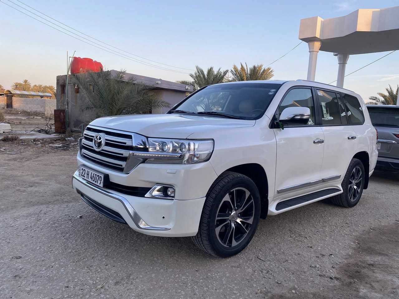 سلام عليكم لاندكروز 2016رقم أربيل بسمي مداور ثاني يوم  السياره مكفول كفاله عامه ماشيه190الف تخم تاير جديد سياره فول مواصفات المكان السماوه قضاء الرميثه السعر اتصل***********
