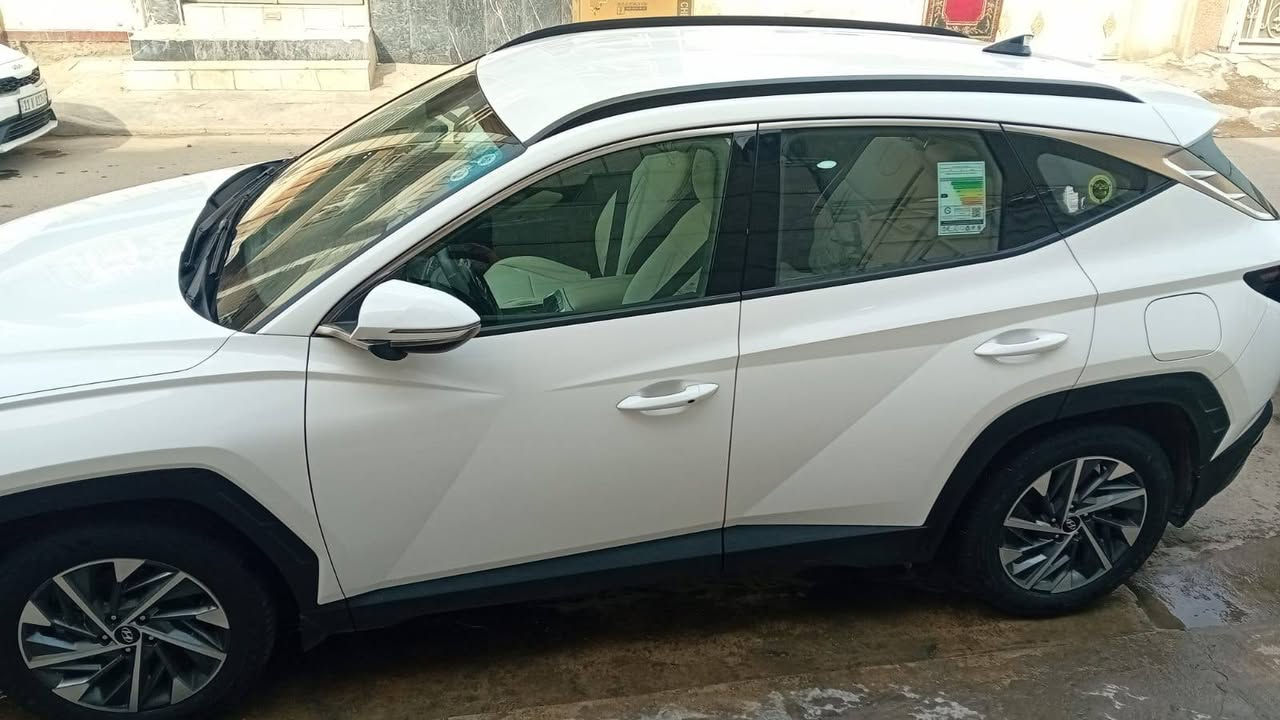 سلام عليكم توکسان موديل 2024 للبيع ماشيه 27800 فول ماعدا الفتحه
السعر 215 تحويل مباشر

*********** الاتصال
