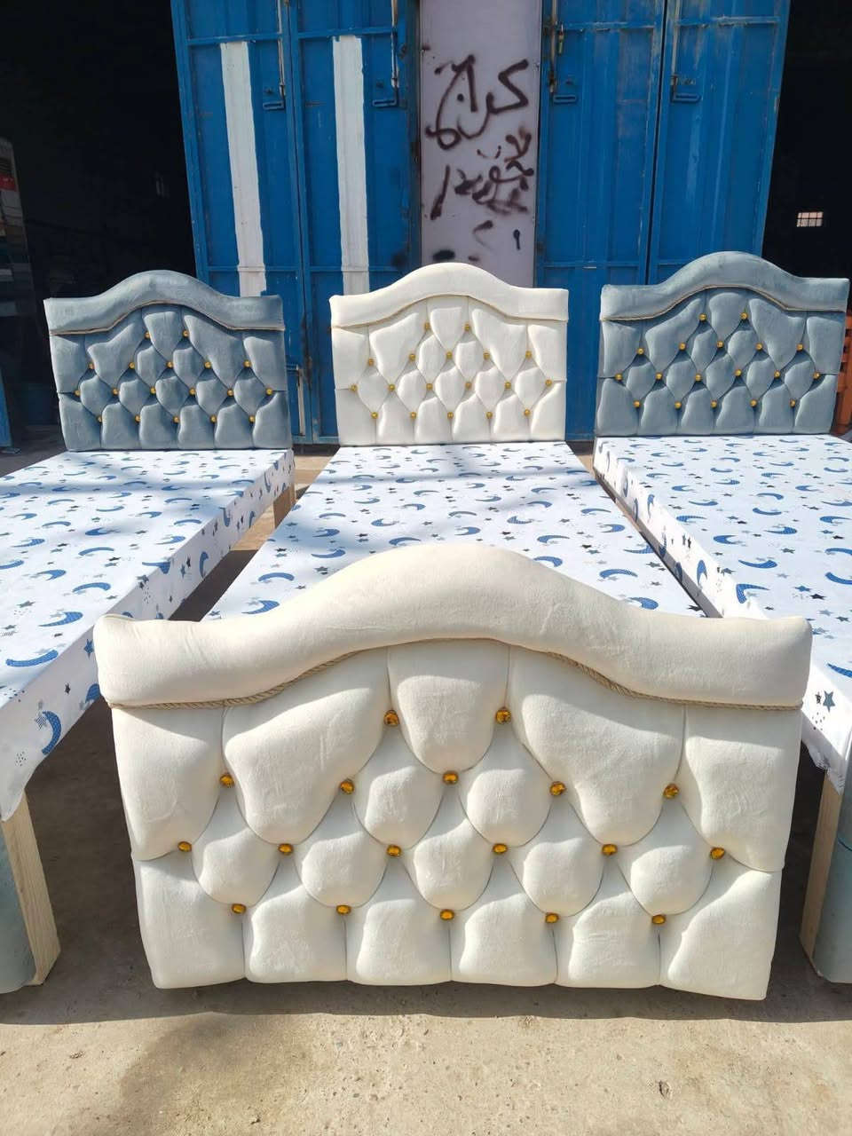 جديدنا اليوم 🩶⚡ 
تخوت دوشمة مودرن متعددة الفصالات
الألوان والقياسات حسب رغبة الزبون

معرض الأمير للاثاث المنزلي 

ومتوفر حسب الطلب كل الموديلات الجديدة

📍 الموقع بالقرب من مفرق الشورة الشارع العام

معرض الأمير للاثاث المنزلي 

🔺 ومتوفر البيع بلنقد 
🔺 ومتوفر بالتقسيط 

  ارسال رسالة الى الصفحه 📥 🤳🏻
او الاتصال على رقم الهاتف

***********‬‏
‏‪
هو المراسلة على الواتساب 

لسنا الوحيدين ولكننا الأفضل
