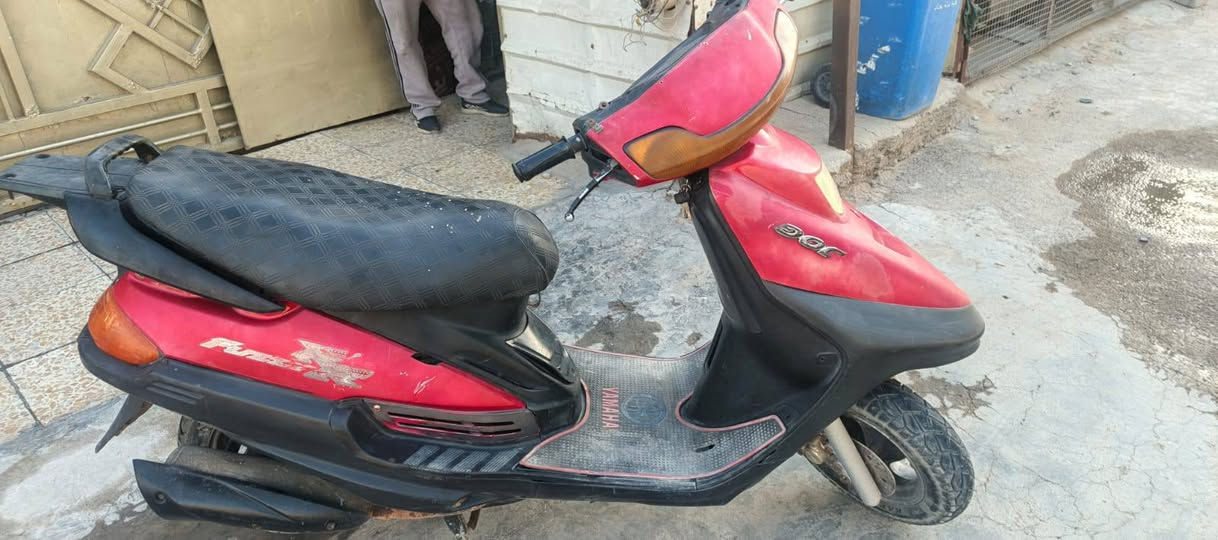 دراجه فضائي المحرك بلادي كهربايات كلها شغاله سلف وهندر شغال السعر ٣٢٥ الف وبيها مجال العنوان الامين الثانيه *********** يم تقاطع الزهور
