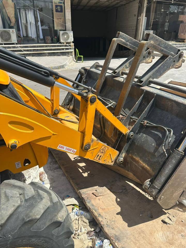 للبيع
2012 كير عادي مكفوله فول مواصفاته سلايتات 
جاهزه من كلشي 
المكان السماوه 
***********
