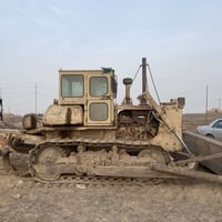 بلدوزر للبيع 07822990133