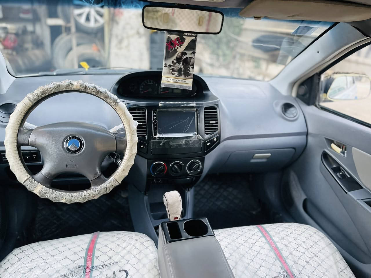 #للبيع 
جيلي Mk 2013 /1.6سياره جاهزه للاستفسار الاتصال على الرقم  ***********
