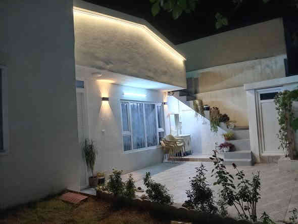 دار للبيع مساحة 130متر بيت جديد مابي اي نقس منطقه شورجة قريب تكية شيخ فواد زايد قريب مطعم سيد ***********
