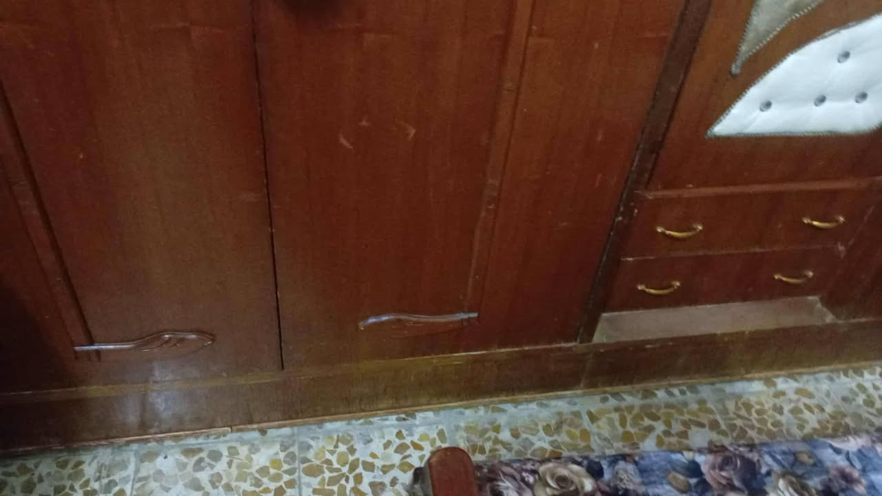 سلام عليكم عندي
غرفت نوم البيع غرفه نوم صاج 5 باب

حي الانتصار شارع ٣٠ قرب سواق تبارك

سعار خاص ستفسار تصلو على رقم هاتف

***********
