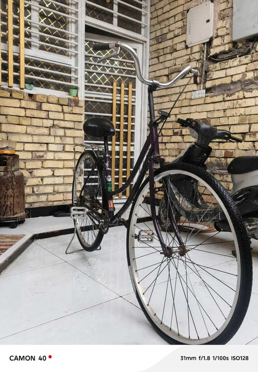 سلام عليكم بايسكل بناتي حجم 27 للبيع سعر خاص ***********للاستفسار  منطقه ميسان اعمار حي الوحده
