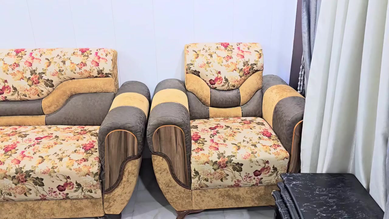 السلام عليكم تخم نضيف  كلش  للبيع السعر 350 اتصال على الرقم ***********
