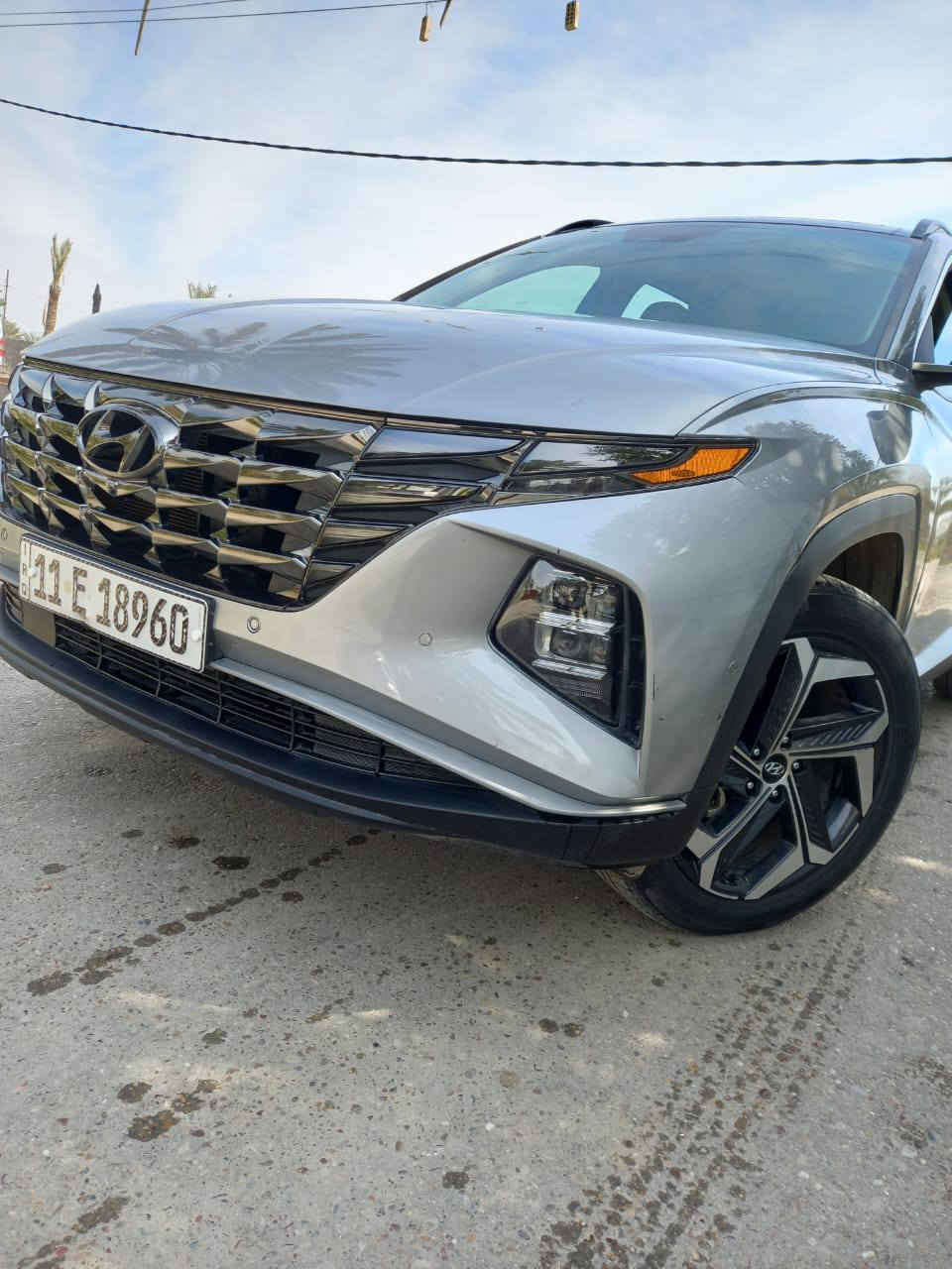 السلام وعليكم سياره توسان هايبرد 2022.بيع او مراوس فول مواصفات 1/1 صور الحادث و السونار بلمنشور السعر 215 وبيها مجال ***********
المواصفات 
1 بصمه تشغيل وبصمه ابواب 
2 توقف ذاتي 
3 كامرات 360 وكامرات ويا الاشاره
4 رادارات امامي وخلفي وجانبي 
5 كشن السائق ميموري 
6 كشن كهربائيّ 
7 صندوك كهربائيّ 
8 اشاير بلمري 
9 ثلاث وضعيات قياده 
10 بنوراما فتحتين 
11 كير ماوس 
12 نظام منحدرات  
13 هيترات بلكشن 
14 ويل كب كروم 
15 لايت لد لد نهاري 
16 تشغيل عن بعد 
17 تتحرك للامام وللخلف بلبصمه 
18 قطعتين تبريد 
19 شاشه دجتل 
20 سستم سماعات 
21 كشافات 
22 بكلايت لد
