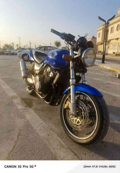 السلام عليكم للبيع فقط سيبي فور جيل الثاني هايبر دراجه مكفوله جاهزه من كلشي اوراق كامله مكان ذي قار سعره 2250 بيه مجال قليل ***********
