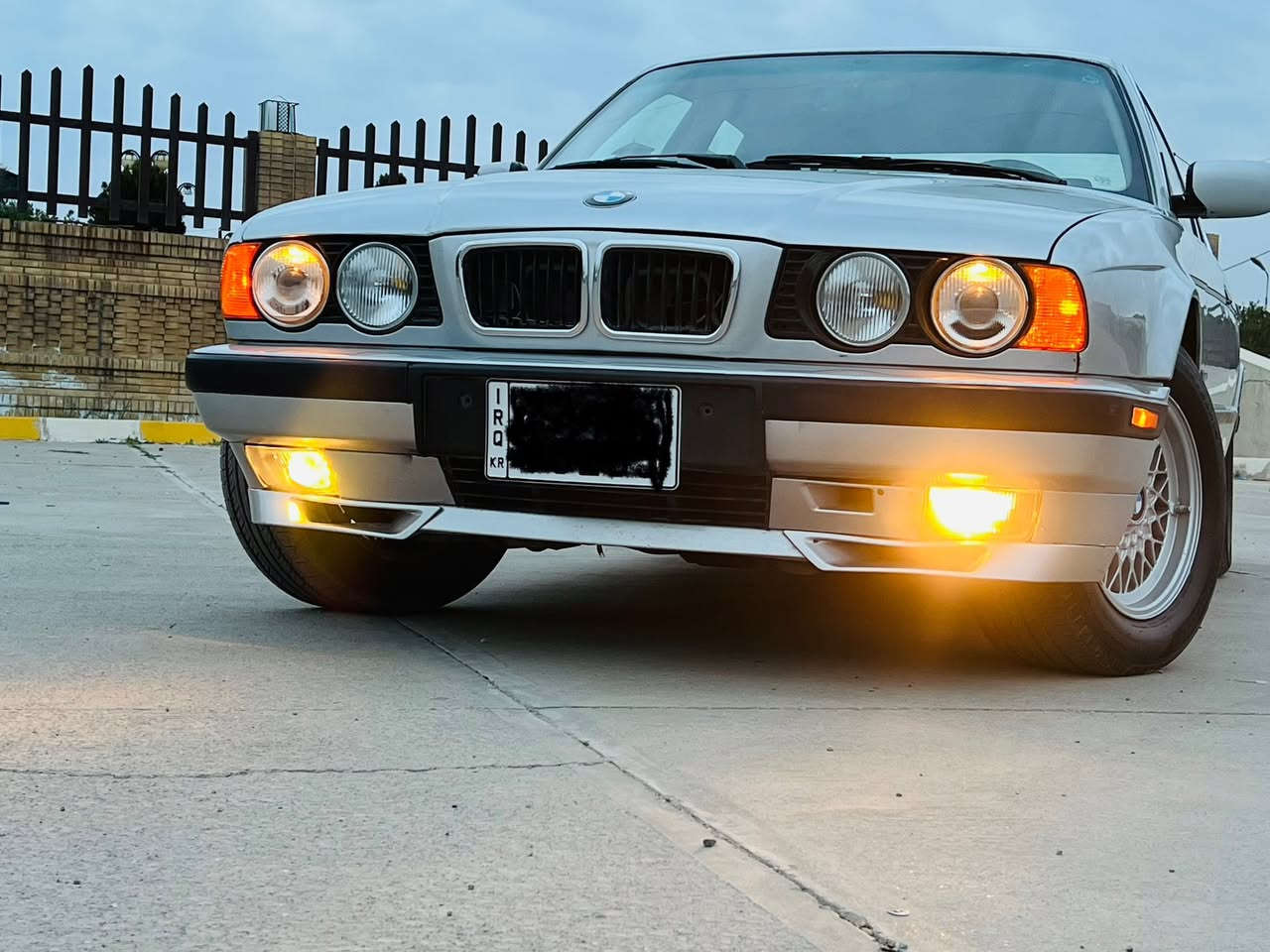 للبيع525ia مسكر كبس موديل 1995 ***********
كير و محرك شرط بدون صرف و بخار  سنويه جديد لحد 2031 هزه جديد بسمي أربيل انكليزي بدون ضربه 4جام كهربائي دواخل جلد باطين صاج ملكي دبل ايرباك دبل جكمجه سعر 77بي مجال مكان كركوك تحياتي
