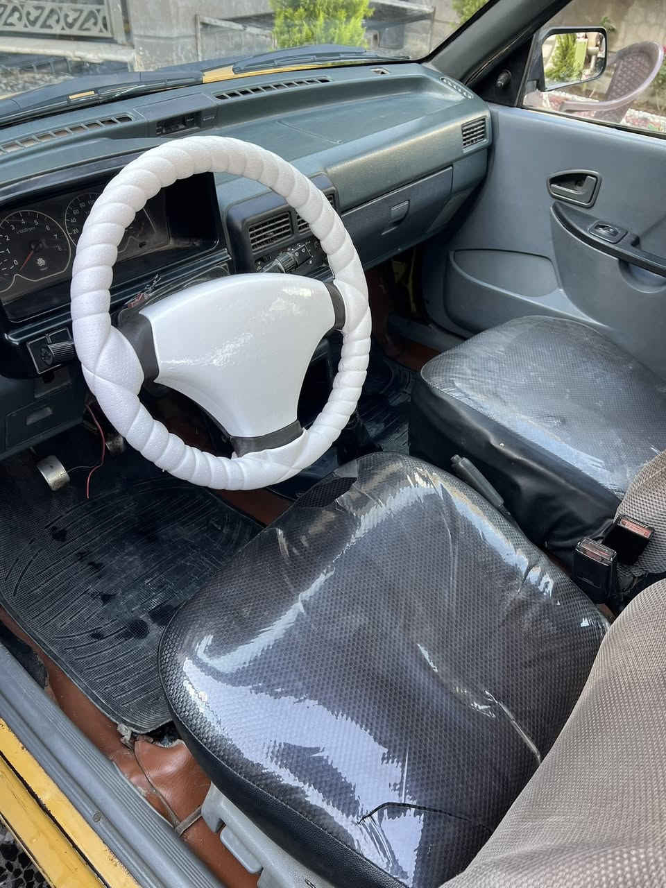 سلام عليكم سايبه موديل 2011 هيه عليه ماعرف شكد دوشمه تخم تاير صدر جديد شواصي كفاله اني بيع هيج السعر 17 العنوان الدوره الرقم ***********
