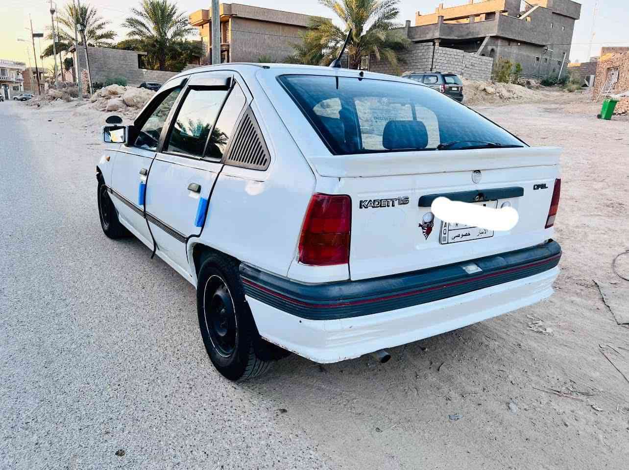 للبيع
اوبل كاديت 1991 
رقم انبار الماني مشروع وطني 
محرك 1600
كير عادي 
كهربائيات كلها شغاله 
تخم تاير 
صدر 100/100 
السياره بلاديه وجاهزه ومابيها نقص 
السعر /24 وبي مجال 
للاتصال/‭*********** 
مكان السياره /الانبار مدينه حديثه
