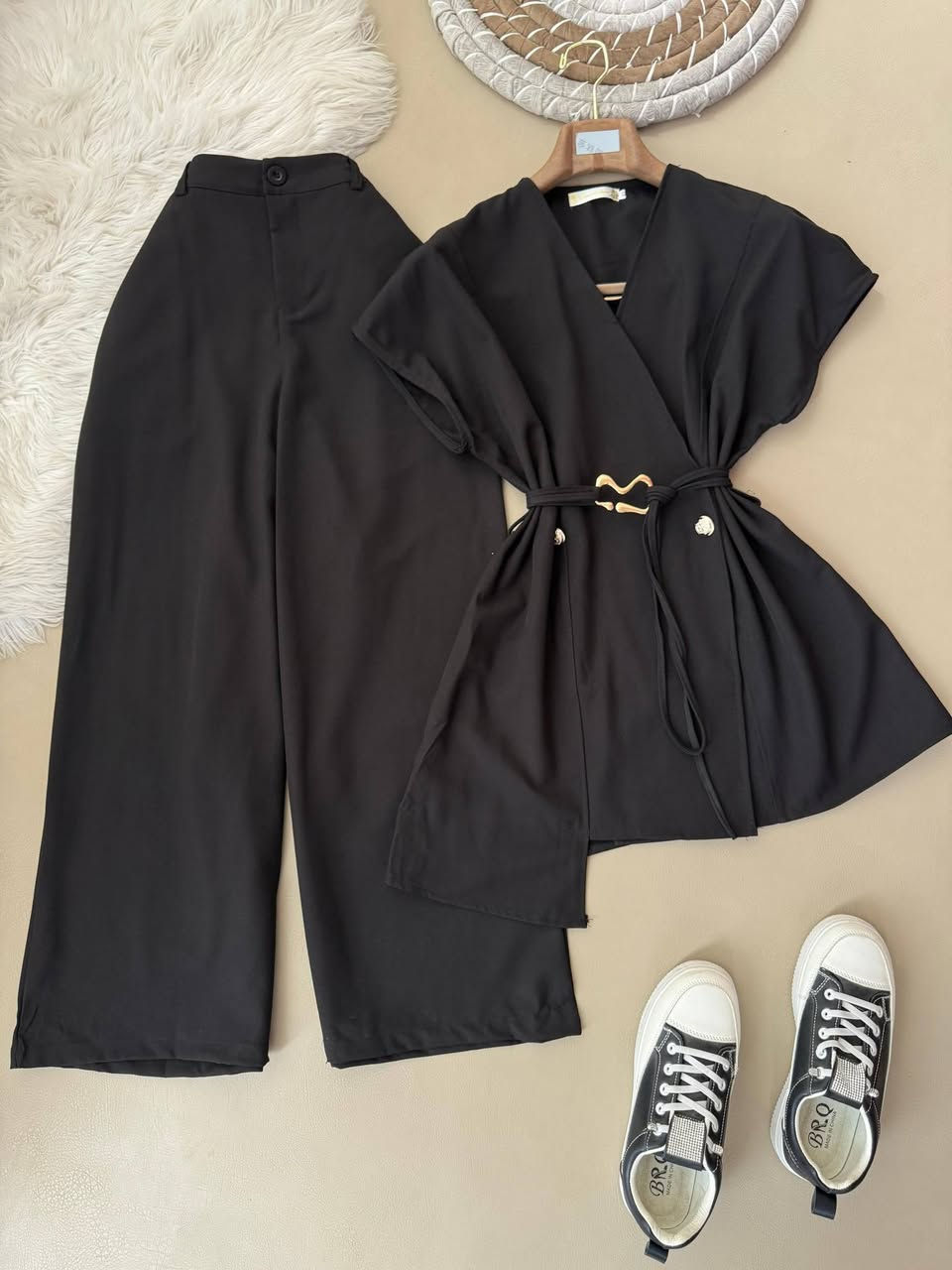 بّـسًـمِ آلَلَهِ آلَرَحًـمِـن آلُرحٍيَم 🌹🍃

أللهم أرزقنا رزقًا حلالا طيبا مبارك فيه ولا تجعلنا نحتاج لغيرك 🤲 🤍
ـــــــــــــــــــــــــــــــــــــــــــــ
لل جمال عنوان 🫰🏻🎓🍂

اونسكم بل موديلات الحلوه 🤓✨

طقم قطعتين يلك  +  بنطرون    🥹

نوع الخامه جنز خفيف تركي🇹🇷

حيل نازك بل لبس 👌🏻

القياسات يلبس 👇🏻
 40 42 44 46
للحجزاوالاستفسار مراسلتنا خاص


**إذا كنت صاحب هذا الإعلان وتريد حذفه لأي سبب، رجاءا أرسل رسالة إلى الدعم الفني**