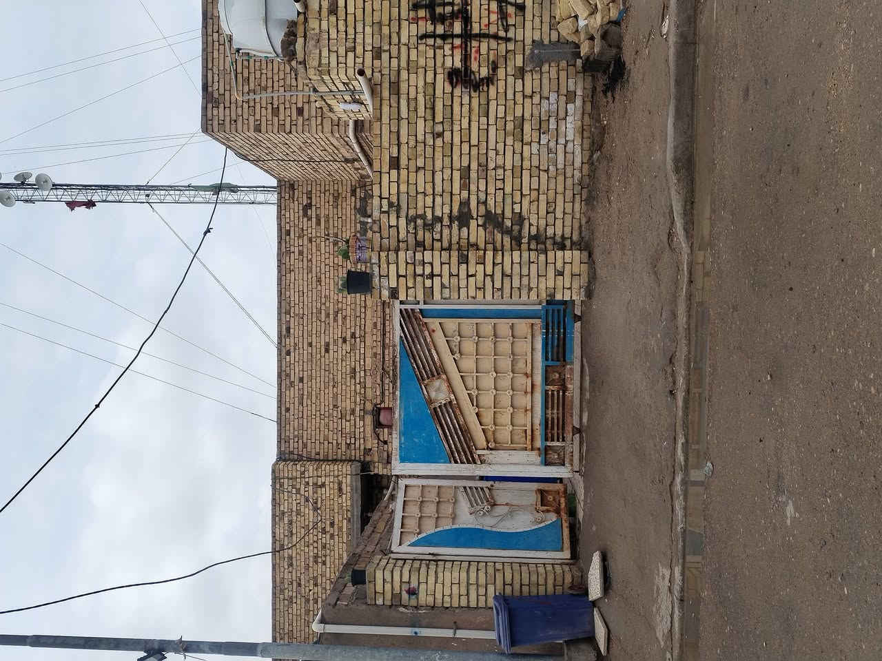 سلام عليكم
بيت مساحه 200
كامل متكمل ربع ماتخسر عليه
مكان بدوانم قرب محطه حجي مخيلف
تبلط مجاري كامل خدمات
***********
***********
