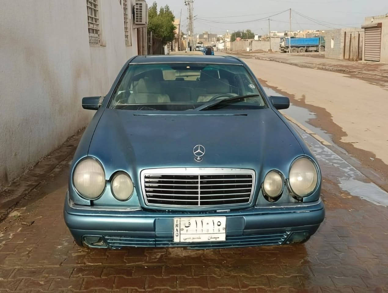 السلام عليكم للبيع مارسدس أم عيون موديل ٩٦
السياره محرك ٣٠٠٠ 
السعر ٣٢
العنوان ميسان العماره
***********
