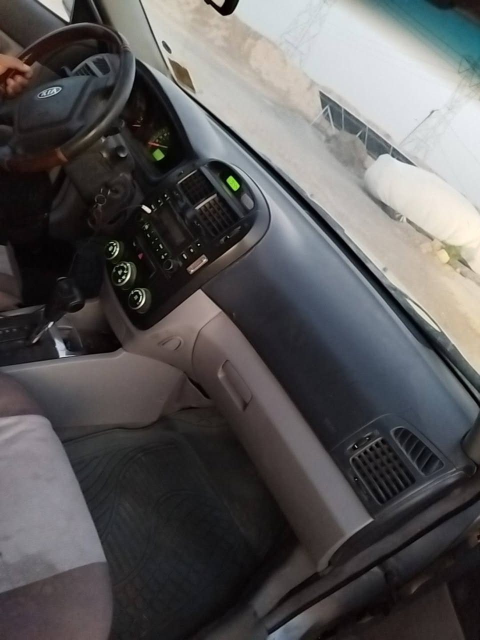 كيا سبكترا 8
سبكترا 8 رقم بغداد شرط التحويل السياره صبغ جماليه بدون ضرر قوي السياره ادامه كامله نوازل بلكات . تخم تاير جديد حداديه امامي خلفي جديد دواخل نضيف محرك وكير مكفولات تبريد ثلج تدفئه مسجل بلاد سعر 65وبي مجال لشراي او مراوس حسب القناعه السياره شغل وطلع لشارعه بس ستر الله *********** ديالى .
ا
