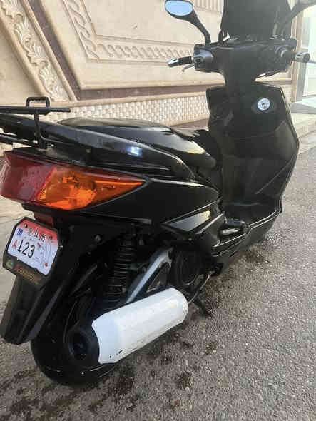 سلام عليكم سكنس فحل للبيع 
دراجه نضيفه كدام العين مكينه ناعمه وحللوه السعرها ٧٧٥ بيها مجال للطيبين مو شراي ليتصل ولا يتعبني مكاني صلاح الدين قضاء بلد ***********
