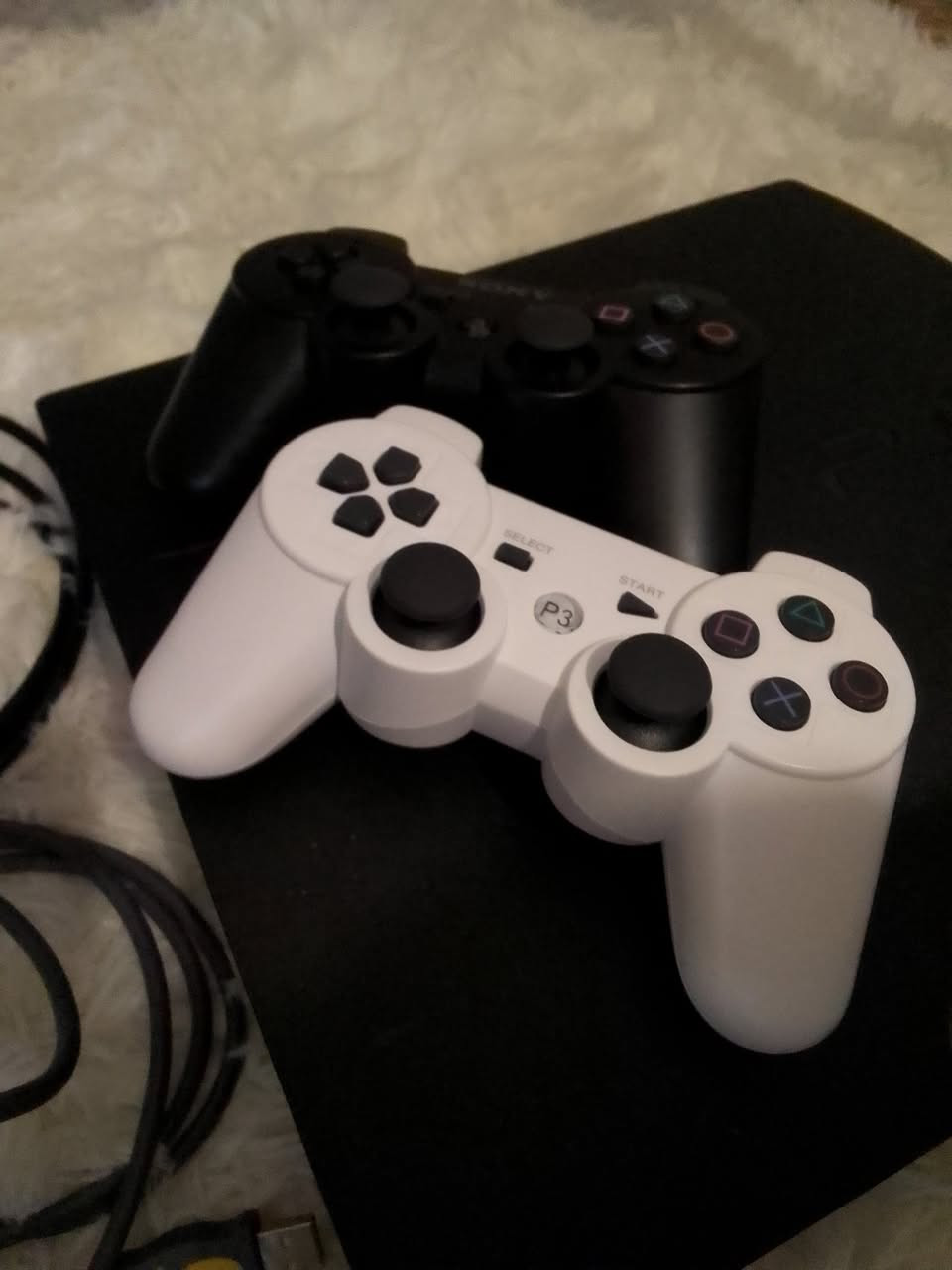 للبيع سوني ثري كلش كلش نظيف
للطلب عالارقام التاليه 
ب١٥٠

اسيا***********

كورك***********
