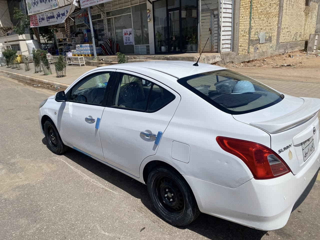 نيسان صني موديل 2021
هندي أم البليته الزرگة

ماشية 170،000 كلم

رقم اربيل

السونار كما هو واضح في الصورة

المكان النجف الاشرف 

السعر 95 ورقة

للإستفسار الاتصال على الرقم 

 ***********
