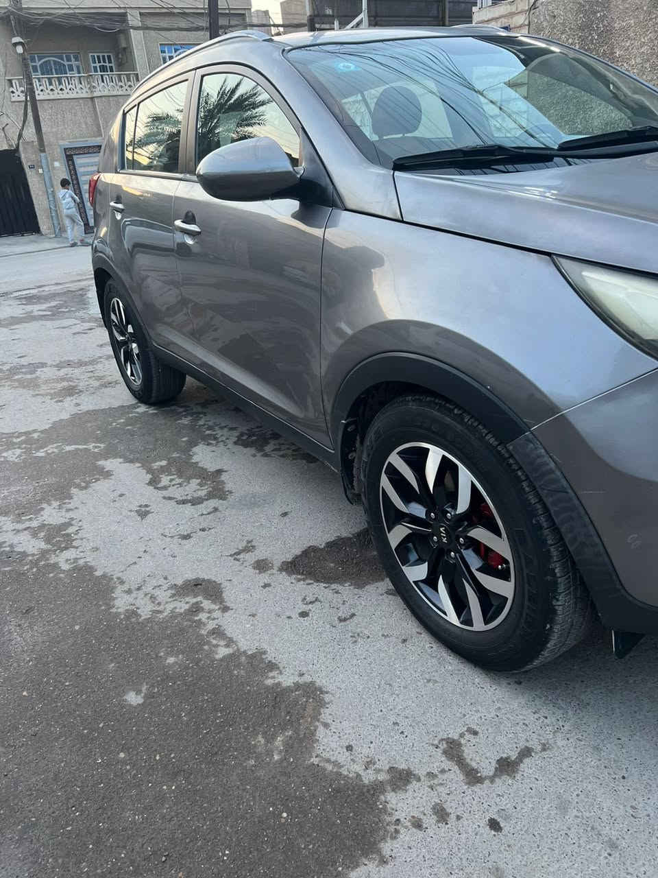 السلام عليكم 
سبورتج موديل ٢٠١٥
رقم واسط خليجي 
بيهه ٣قطع صبغ بدون ضرر 
السعر ١٢٥
***********
العنوان بغداد
