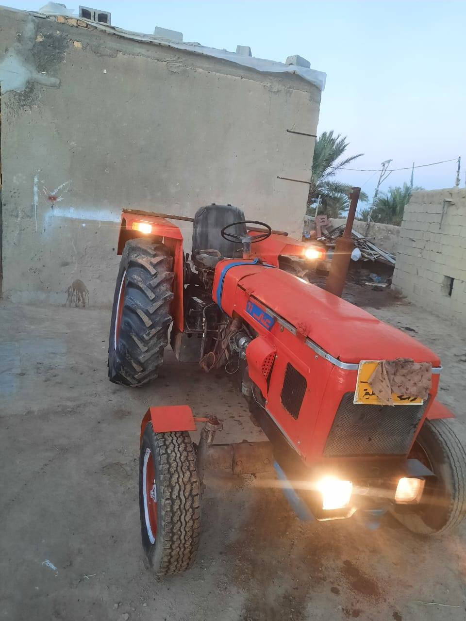 سلام عليكم خوان مكينه عنتر مديل 87 رقم وسنوية مكينه جاهزه 
محرك كير اكسن جهاز شرط 
ستيرن باور 
تايرات  توني شادهن صار شهر
سلف دينمو كله جديد 
مكينه جاهزه شراي يتصل مكان ناصرية
***********
