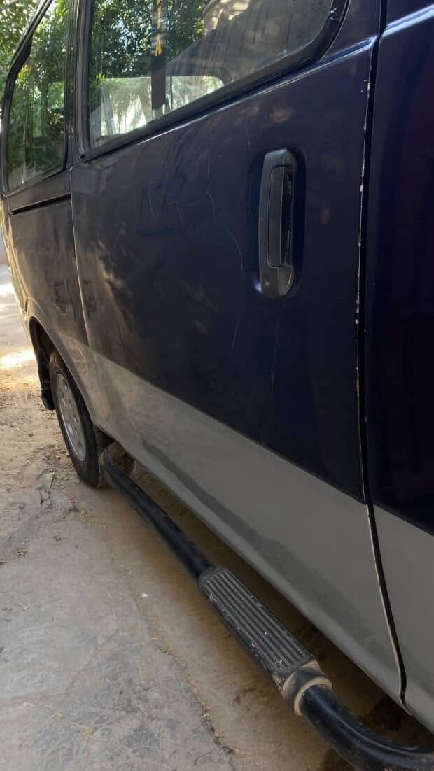 سلام عليكم كيا بريجو موديل٩٦ سياره نضيفه شواصي مبدله جنطه
فقط مكينه ٣٠٠٠ سعر ٦٥ وبيها مجال توصال رقمي ***********
