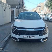 شباب سيارة سبورتج علايم سود لامع2024 بسمي رقمها بغداد ماشية 9 الف المو...