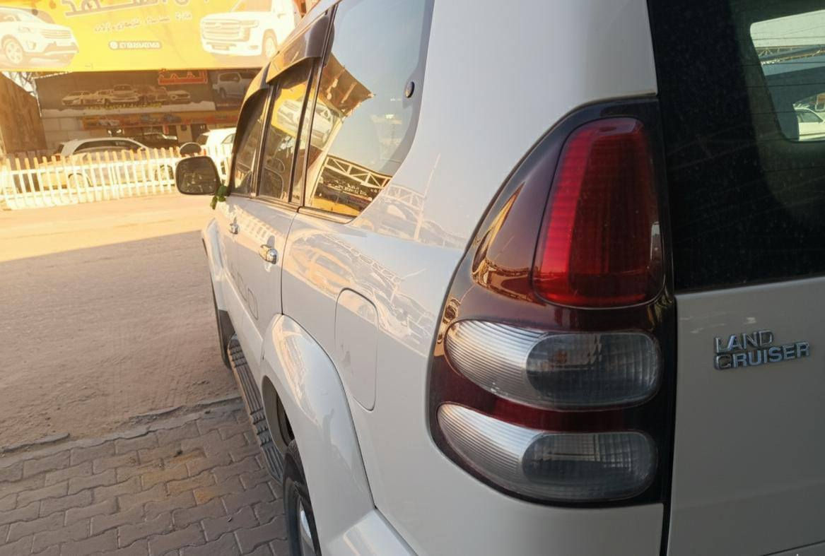 #البرادو_الياباني_الجميل

سلام عليكم تيوتا برادو 2006 خليجي نص فول 
مكينه 4/2.7 مكفوله مع ((الكير اوتماتيك))
سياره جديده جدا مكفوله من الضربه والصبغ والتبديل  (رقم اربيل الماني سنويه  2026 ) داخل عسلي 7 راكب فور ويل 3 قطع تبريد مع تبريد  شاشه كامره خلفيه داش كام داخلي امامي حساسات 4 خلفيه   تخم تاير حداده كله جاهزه من كلشي ستخدام شخصي 
العنوان / النجف ناحية الحيره الاستفسار  ***********

سعرها معقول جدا 

لمعرفه السعر سوي تعليق يوصلك مباشره 

لبيع سيارتك راسلنه 📩 خاص والباقي علينه ✅ 

ملاحظه 🛑 مدير الصفحه غير مسؤول عن بيع وشراء واصوليات السياره نحن فقط صفحه لعرض السيارات 🚖🚗
