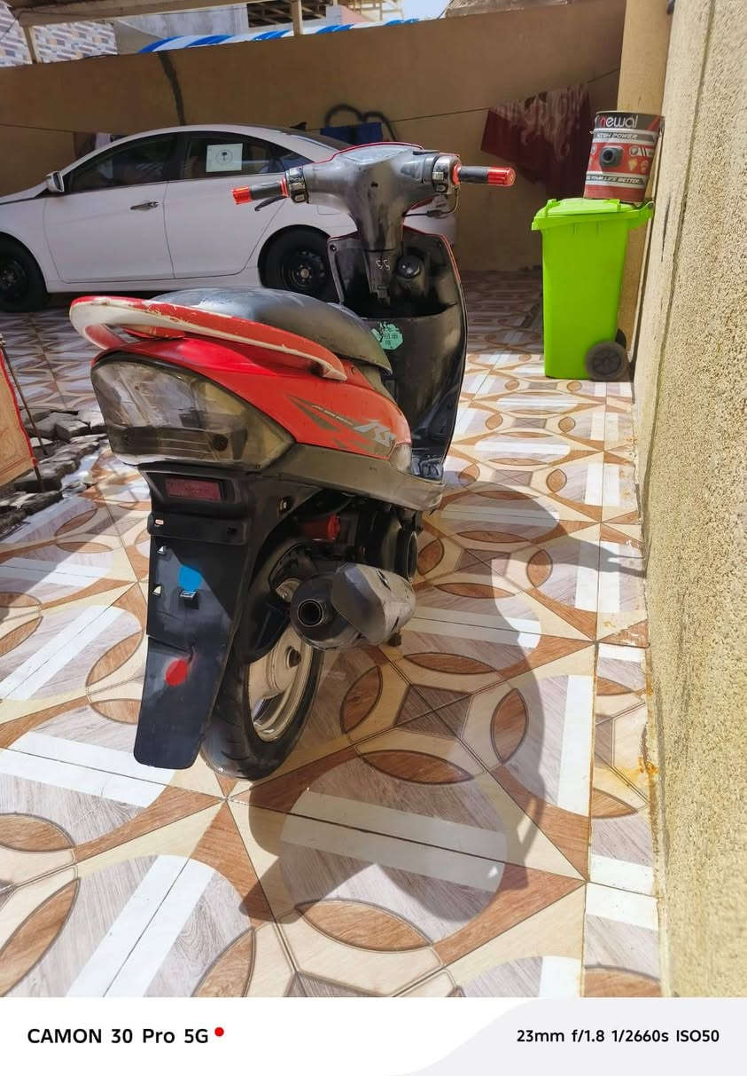 سلام عليكم ماكس عدله كلشي شغال مبدل بس كابريته وسلف ٨٠٠بيهه مجال بسيط كلش مكان بصره حمدان ***********
