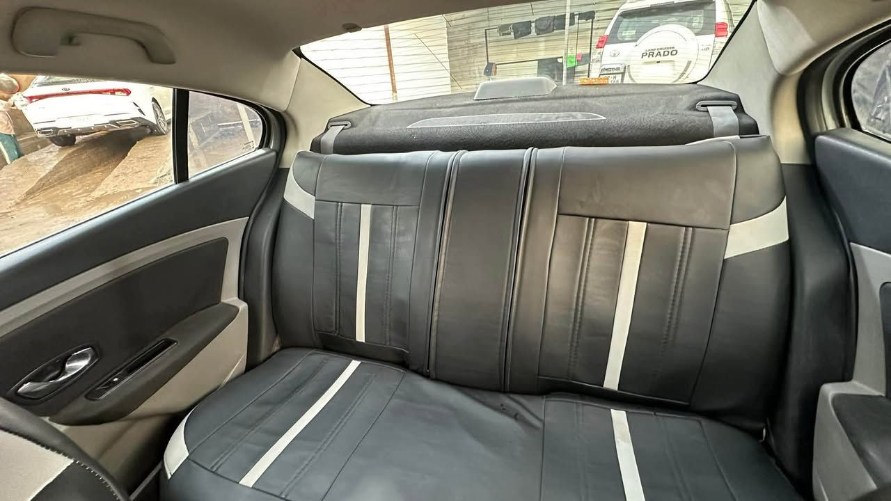 رينو فلاونس 2013
رقمها بابل مميز ، جديد
سنوية مجددة لغاية 2029
قبق اصفر
شاشة حديثة + كامرا خلفية
دوشمة جلد نظيفة
كهربائيات كلها شغالة
مكان السيارة بابل تحويل ثاني
***********
التواصل على الرقم
السعر 75 وبيها مجال بسيط حلة, بابل
