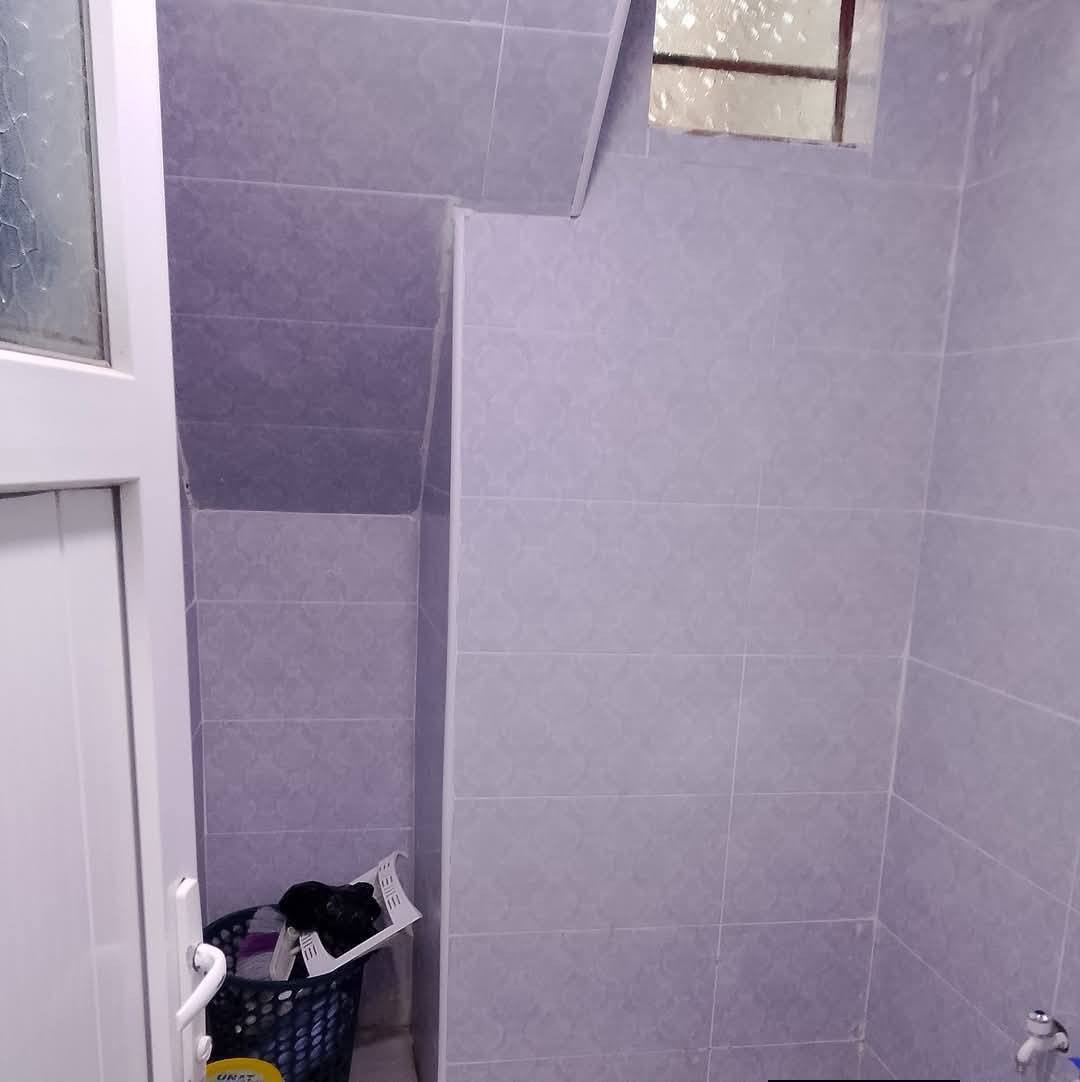 دار لبيع
منطقه العبور المدخل الثاني 

نهايت المدخل يبعد عن التبليط 150متر

بيت جاهز مجهز بناه حديث 

صارلو اكثر من (ست اشهر مبني) 

الدار مساحتو 140متر وجه 5عمق 28

يتكون من غرف +هول +ستغبال

كراج كبير بل يضافه بيت بي دكان 

سند (25) حديث + وصل بلديه بسمي 

سعر البيت 32مليون

الستفسار اتصل 

***********

***********

بس لاتكسر بحلال الناس
