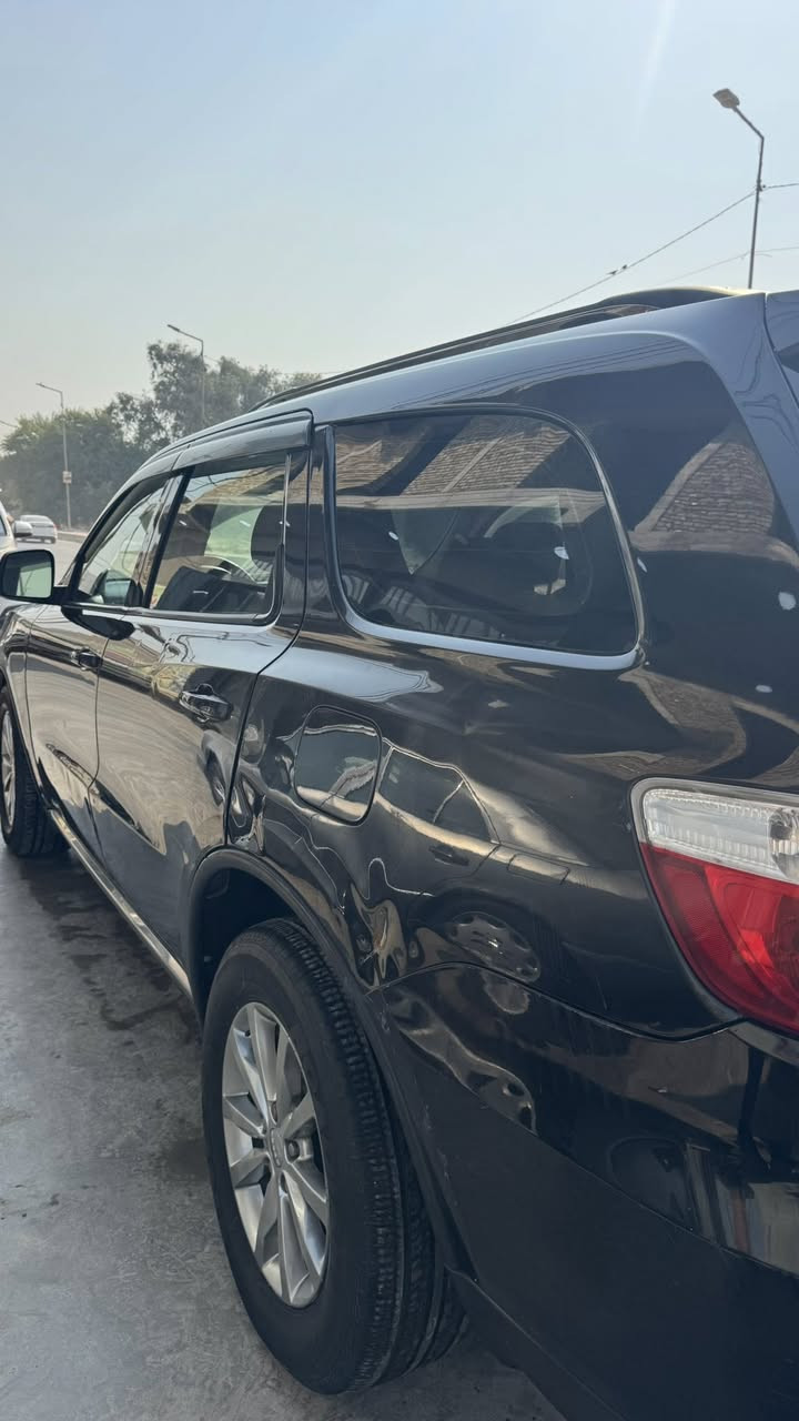 سلام عليكم دوج كورنكو موديل ٢٠١١
رقم بصره
كير جديد مكينه اصوليات كفاله
كهربائيات كلها شغاله 
نضام اوتو
مكينة3600
مثبت سرعه 
مانع انزلاق 
شاشة
كامره خلفيه
تحكم ستيرن 
7راكب
تبريد ثلج ٣ قطع 
ماشية٢١٢٤٦٠ميل وقابله لزياده 
سعر 160 واتساب ***********
