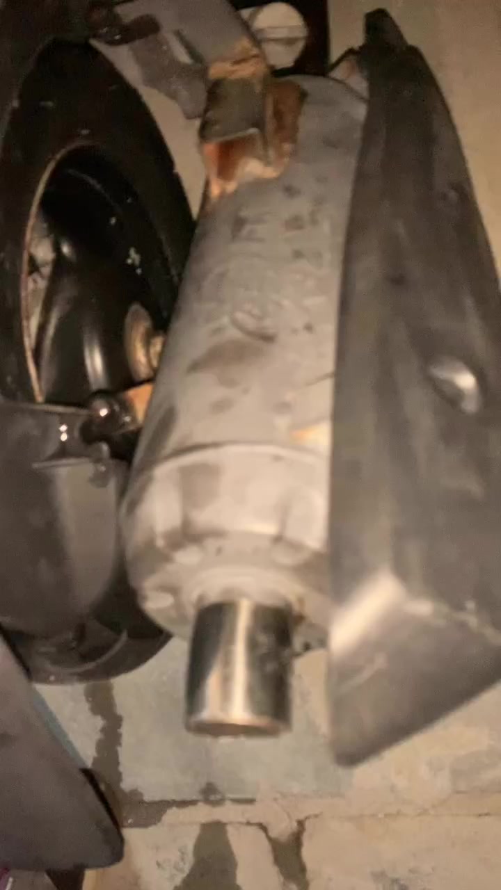 صالنصه افم اصليه مراوس ببلاديه كون اصليه
العنده يجي خاص


**إذا كنت صاحب هذا الإعلان وتريد حذفه لأي سبب، رجاءا أرسل رسالة إلى الدعم الفني**