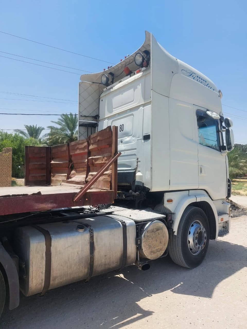 سكانية موديل 2000 محرك أنجكتر رقم بغداد مكفولة
جاهزة للعمل مربوطة فلات 3 دنگير حدادي محرك 124
***********
***********
مكان السيارة بابل
