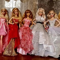 دمية باربي • متوفر