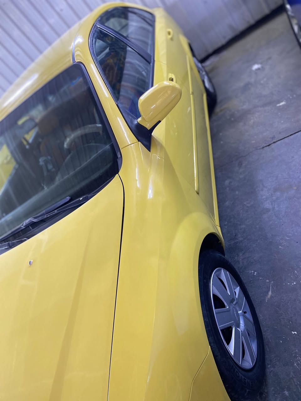 السلام عليكم شوفرليت اوبترا موديل 2012 رقم بغداد انكليزي  شرط تحويل مكينه وكير بشرط فول اوتماتيك صدر أمامي وخلفي جديد تخم تايرات جدد  تحكم ستيرن تبريد تدفئه شغال سياره جديده واحله من الصور l للبيع فقط السعر 72وبيهه مجال بسيط
العنوان بغداد الحبيبية 
رقم الهاتف ***********
