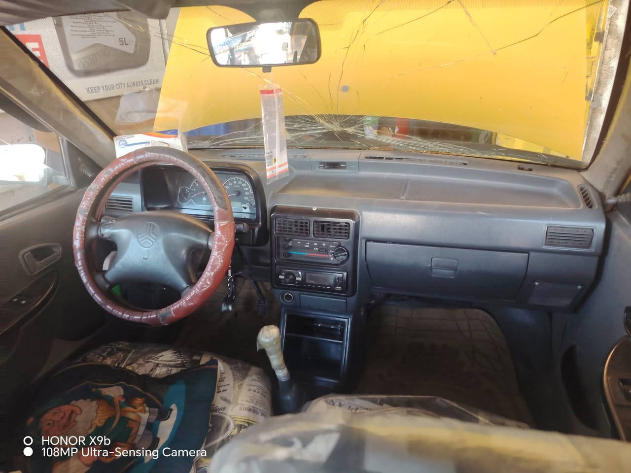 السلام عليكم بيع مستعجل سايبة ١١ السعر ٢٣ بيهة مجال محرك كير كفالة حدادية كهربائيات كفالة شواصي جهة  اليمن فقط اسم عود شخاط ومعمر العنوان بغداد المدائن رقم الجوال *********** هيئة مصفرة لل ٢٧ غرامات عليهة ٢٠٠ فقط تريد علينة تريد تستقطع من السعر
