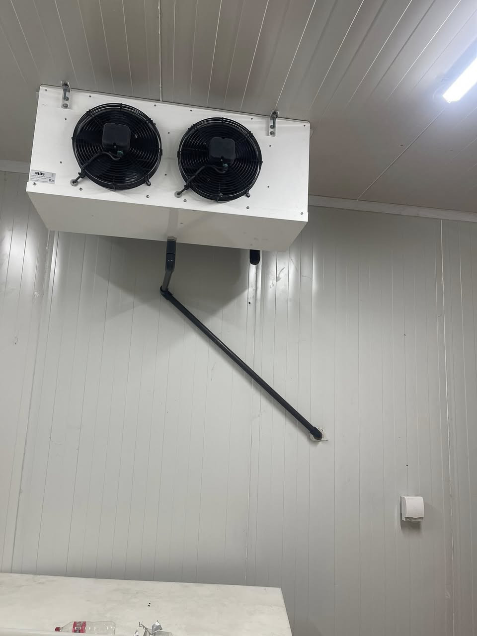 ورشة متخصصة بصيانة وتركيب ونقل برادات التجميد والتبريد 

 نوفر لك صيانة فورية وشاملة لجميع أنواع برادات التجميد والتبريد المنزلية والتجارية.  *********** 
✅تشخيص دقيق .
✅قطع غيار اصلية .
✅سرعة في التنفيذ.
✅ضمان حقيقي.
