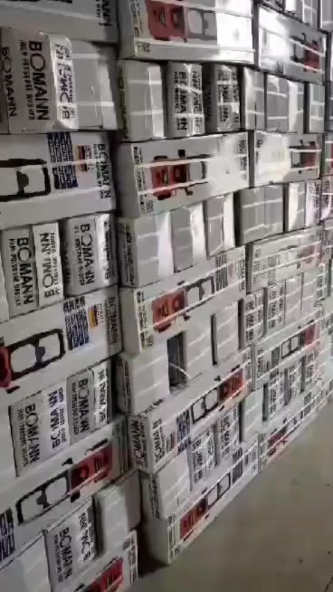 فارة غسل كهربائية أصلية 🔥
حجم كبير وقوة تنظيف عالية 💪
من ماركة Bomann الألمانية 🇩🇪
مثالية لغسل السيارات 🚗 والحدائق والساحات بسهولة.
✨ ضغط ماء قوي يزيل الأوساخ بسرعة
✨ تصميم عملي وسهل الاستخدام
✨ جودة ألمانية معروفة بالمتانة
💰 السعر: 75 ألف فقط
للحجز والاستفسار يرجى مراسلة الصفحة📨📨
#فارة_غسل #غسل_سيارات #اجهزة_كهربائية #عروض #تنظيف


**إذا كنت صاحب هذا الإعلان وتريد حذفه لأي سبب، رجاءا أرسل رسالة إلى الدعم الفني**