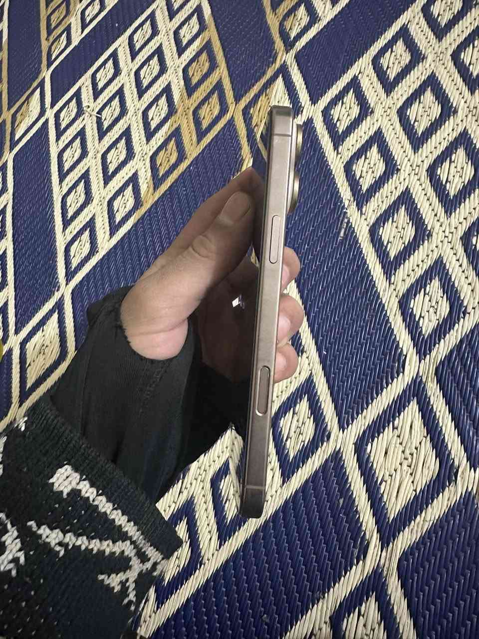 السلام عليكم ايفون 16 برو ماكس ذاكرة 256 بطارية 93 عدد الدورات 354  الجهاز نضيف كلش كلش شدخ مابية بس كسر بضهر شوي مكاني بغداد الدورة
للبيع بمليون و200   الاتصال ***********
