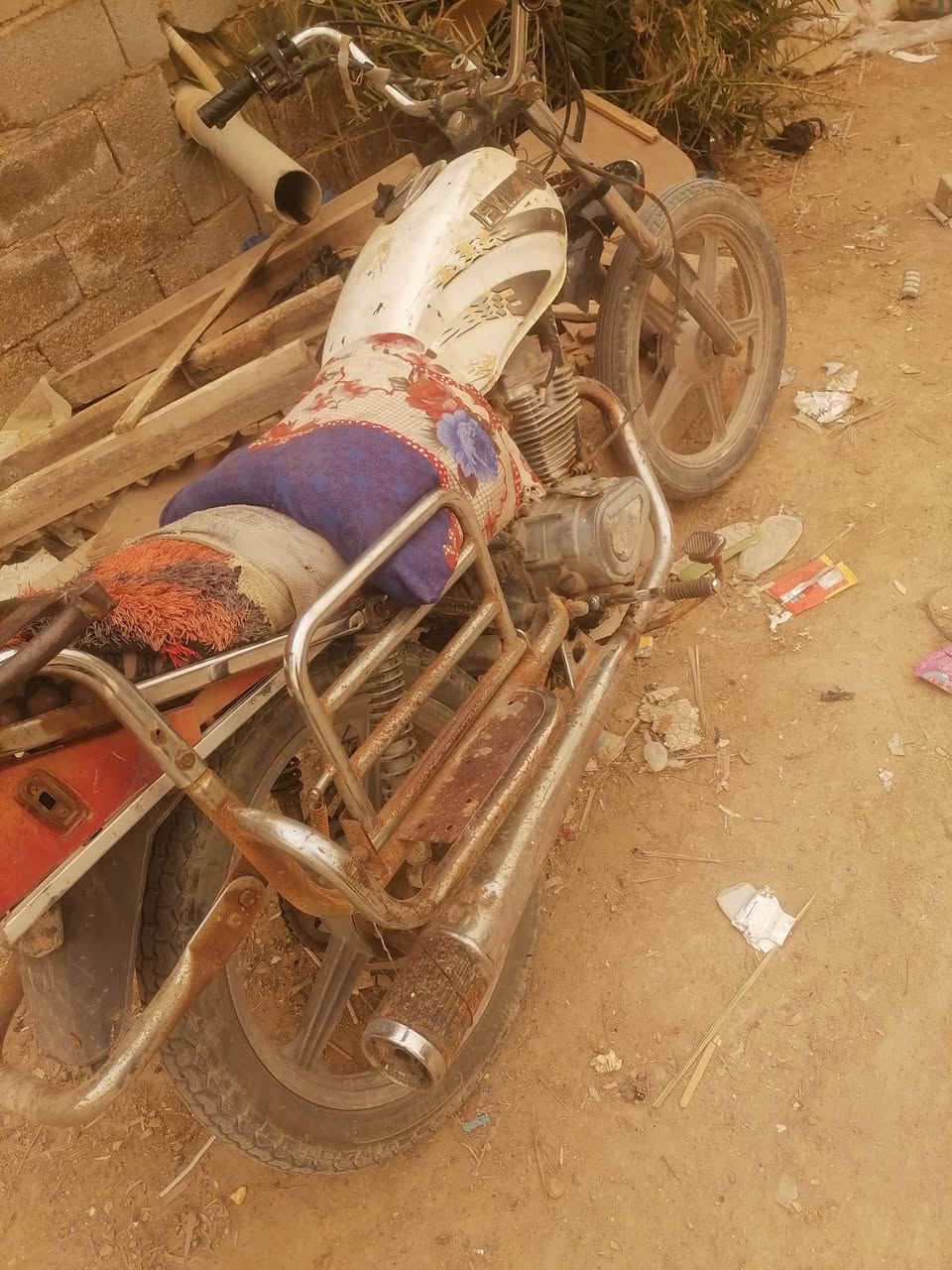 سلام عليكم  دراجه فيوم هندر واطلع كبل كلشي مابيه 100 قفل رقم الهاتف *********** كربلاء
الشهداء الموظفين  والدراجه تره لاشوفه هيج 
مال شغل والله تخبل
