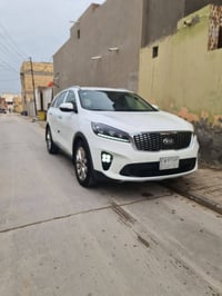 من رخصت الادمن   سورنتو 2020 عله وضع الشركه  بسمي  بيه بارد بسيط جدآ ب...