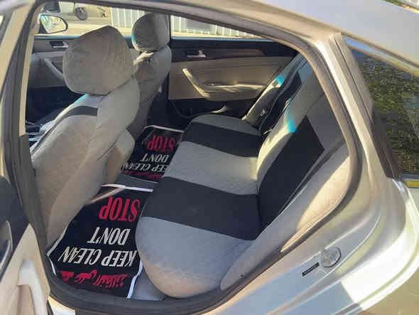 السلام عليكم 
للبيع سونتاا 2015 

🛑السعر 💸103💸 بلاش ماكو هيج سعر🛑
نص فوول 
مكينه 2400 
كير مكينه صدر تبريد تخم تاير كوله بشرط 
بدون حادث ليبل واحد بس بيها مكانات رش. ثر خدوش ورصعات بدون دواخل لغود وشواصي كفاله والسونار مرفق  مع الصور

مكانها بغداد زعفرانيه 
☎️0770 006 1490☎️
