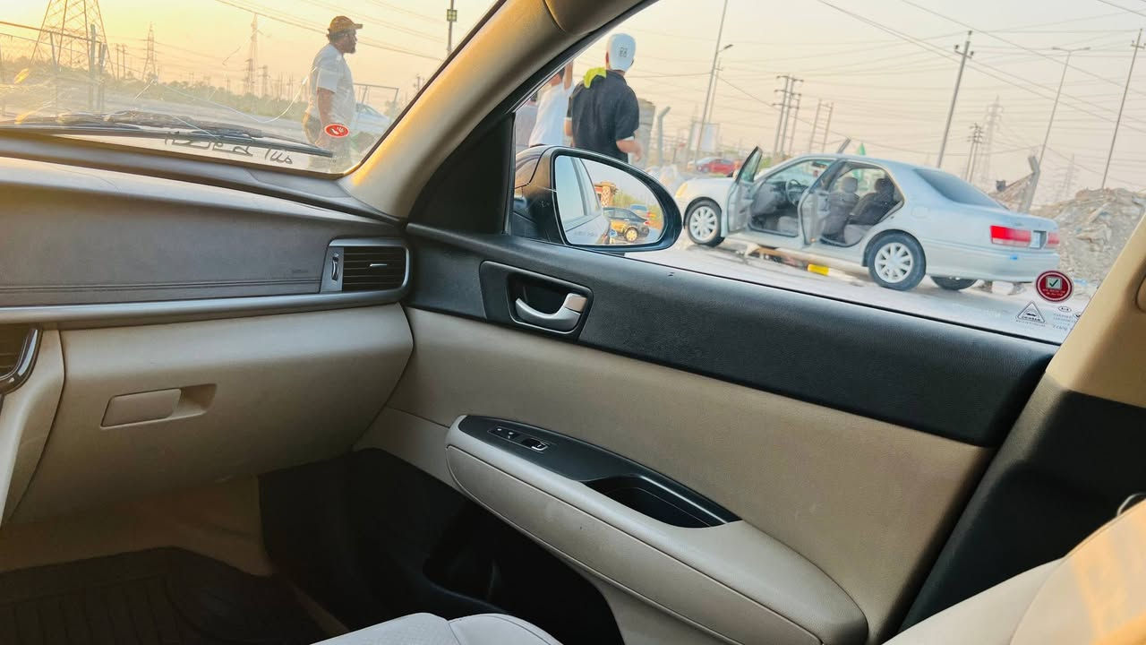 السلام عليكم
للبيع أوبتما وارد امريكي 
السعر ١١٨
موجودة في ذي قار قضاء الشطرة
للتواصل ***********
سيارة جديدة جداً حرة رقمها ذي قار
تخم اطارات جديد قبل ثلاثة ايام تم تركيبه
تبريد تدفئة ممتازات
حدادية جديدة قبل شهر
منظومة زنون عالي ناصي 
كاميرات تخزين 
مابيها اي نقص
