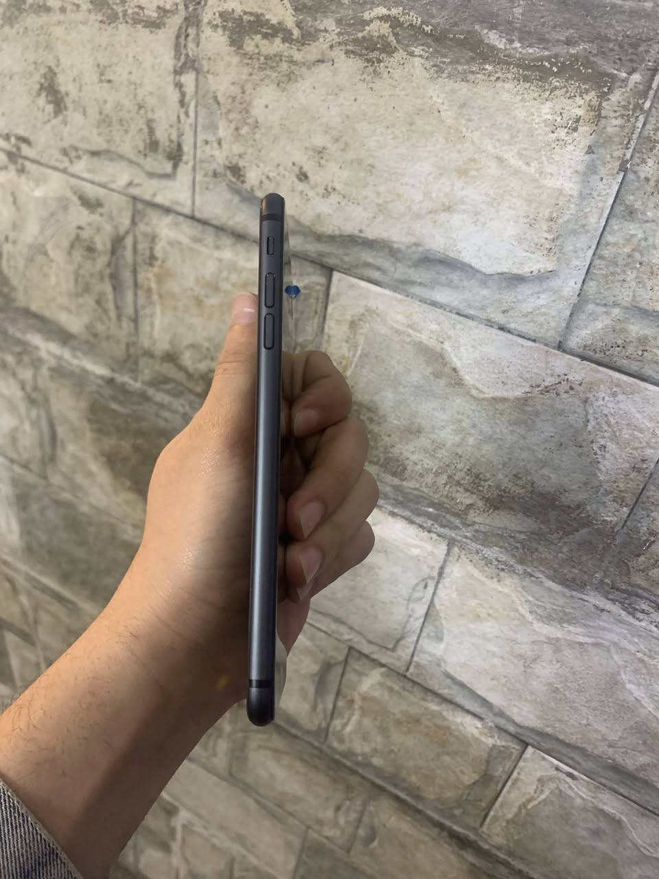 السلام عليكم ايفون 8 بلاس جهاز يلمع شخط مابي مبدل شاشه وبطاريه ذاكرته 64 جهاز كلش نضيف مضموم ويا كيبل اصلي  وكفر سعره 130   وبي مجال   مكاني دورة ابودشير ***********
